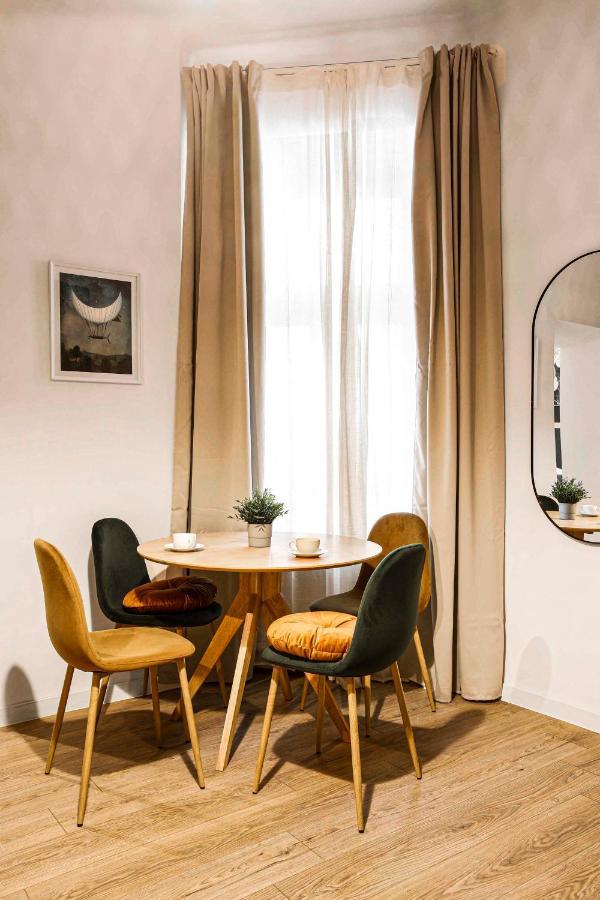 Charming Apartment, Wawel & Old Town * Cracovia